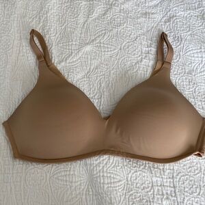Soma Vanishing 360 Wireless Bra 40C